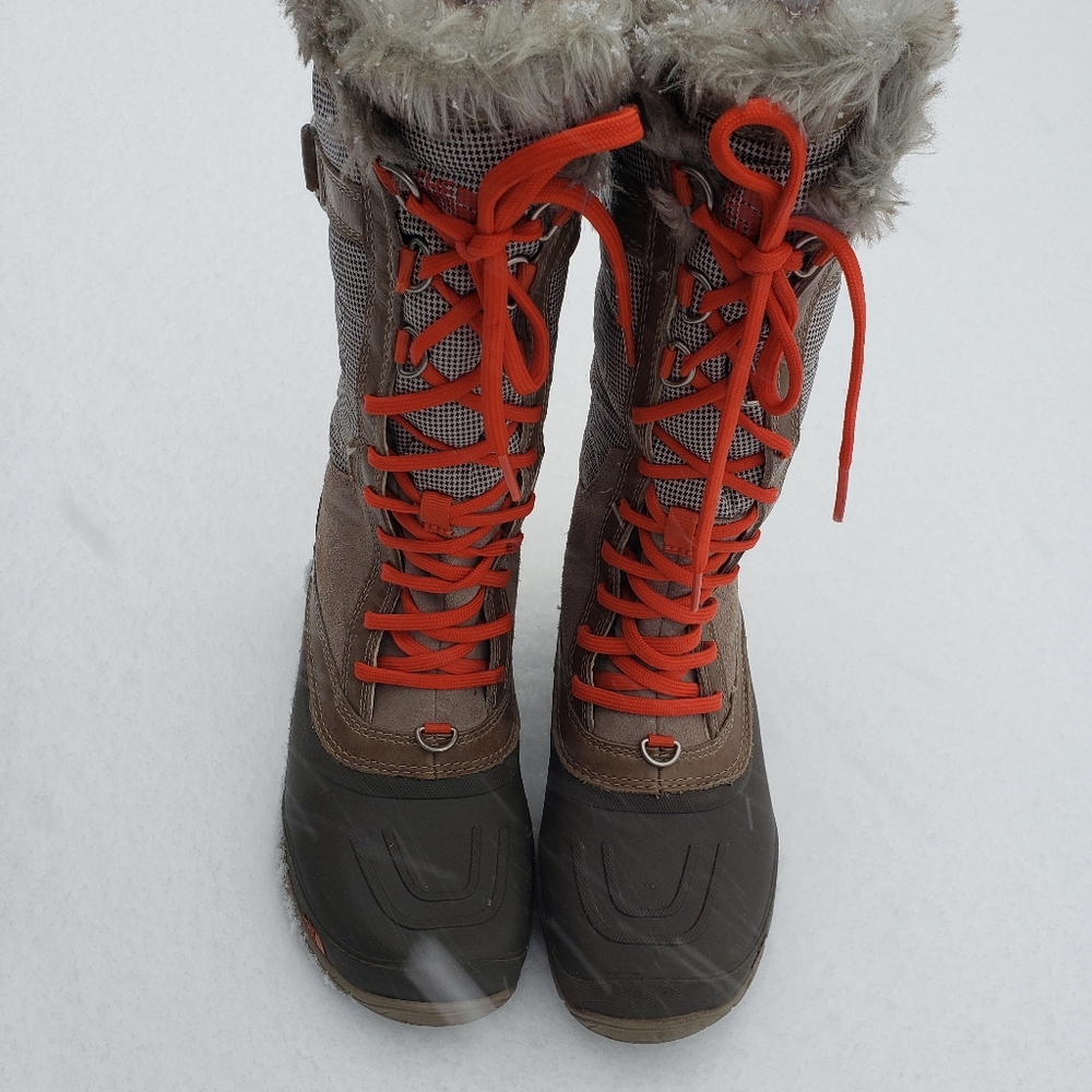 Winter Boots - Picture 1 of 6